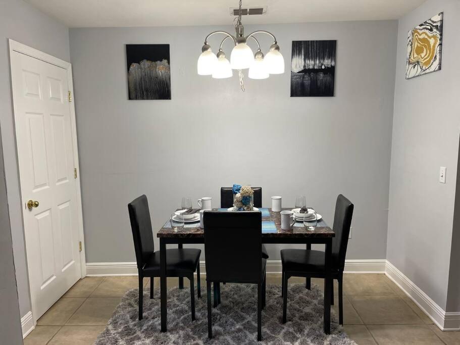 Cheerful 3-Bedrooms With Free Parking On Premises Tallahassee Dış mekan fotoğraf