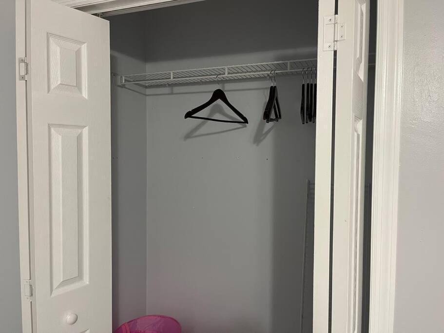 Cheerful 3-Bedrooms With Free Parking On Premises Tallahassee Dış mekan fotoğraf