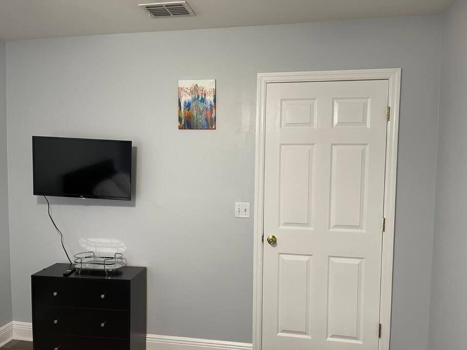 Cheerful 3-Bedrooms With Free Parking On Premises Tallahassee Dış mekan fotoğraf